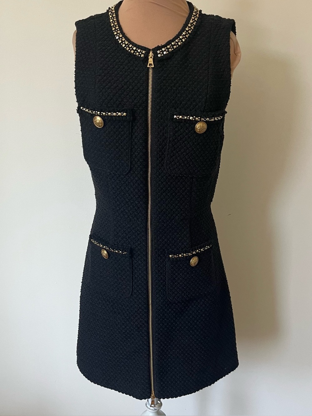 ALICE + OLIVIA Lachlan Zip Front Tweed Pockets Mini Black Mini Dress EUC Size 4 - Picture 5 of 13